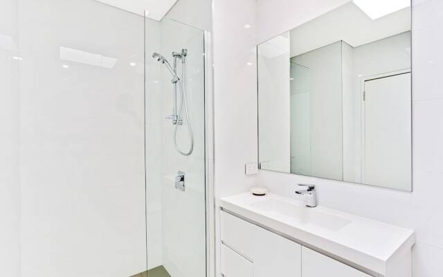 The Shoal, Unit 510/4-8 Bullecourt Street