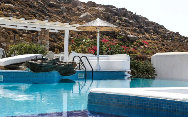 Mr & Mrs White Mykonos