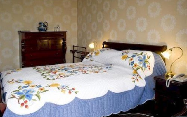 Mandelson's of Goulburn – Guest Rooms – Goulburn