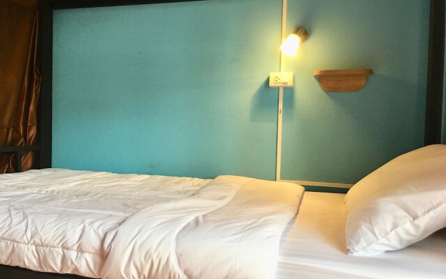 Your Hostel at Chiang Mai - Adults Only