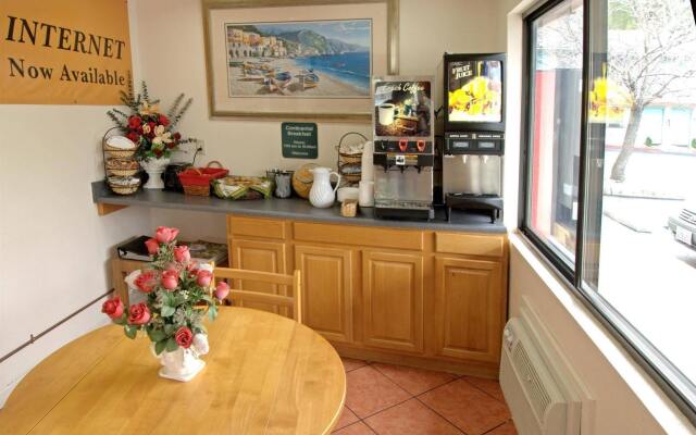 Americas Best Value Inn Niantic