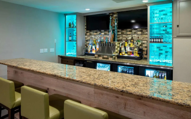 Country Inn & Suites by Radisson, Fargo, ND