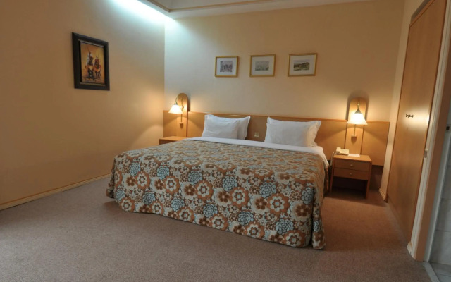 Wassim Hotel