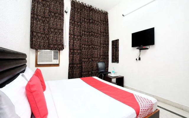 OYO 16960 Atithi Residency