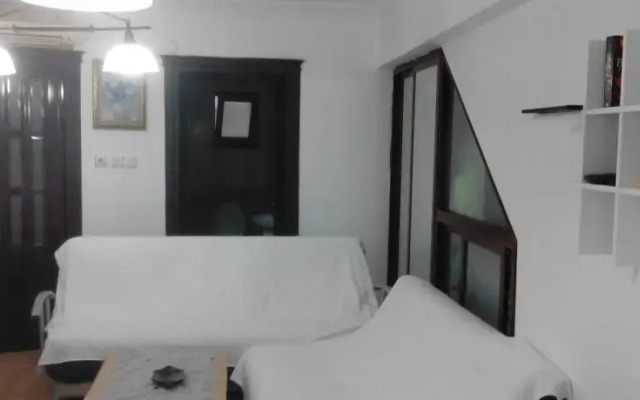 Alisa Apartment
