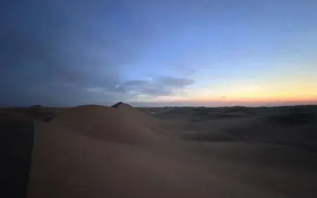 Zhongwei Moshang Fanxing Desert Star Watching Homestay