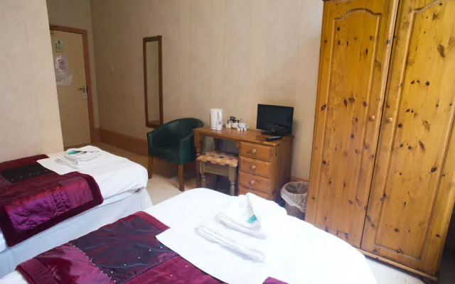 Station Hotel