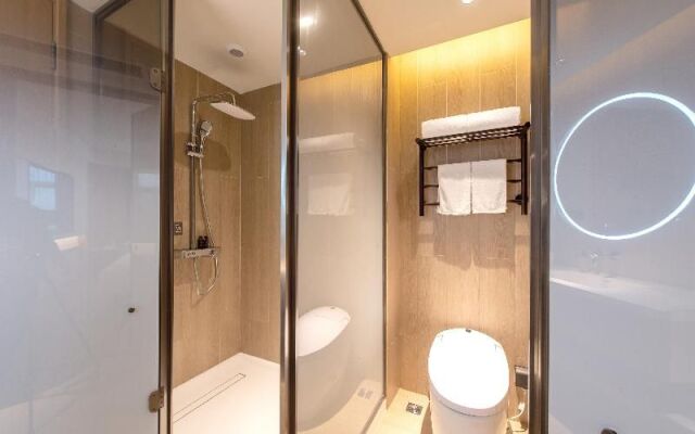 Ji Hotel Shanghai Meilong Wanhui International Plaza