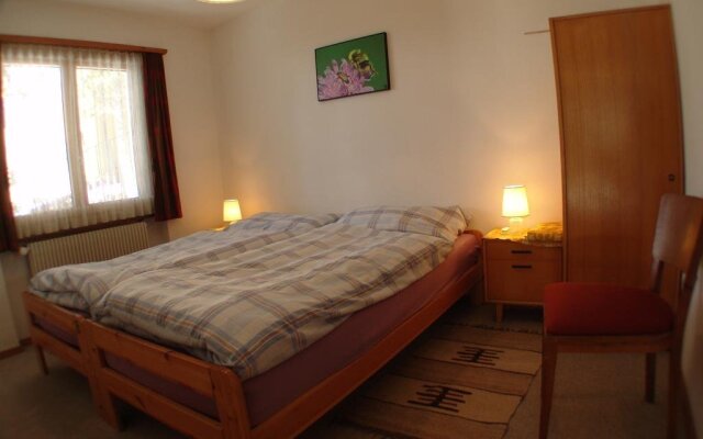 Chesa Albris Bed & Breakfast