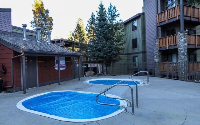 Summit #10 3 Bedroom Condo