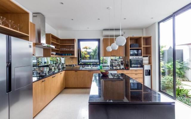 Villa Pakuk by Alfred in Bali