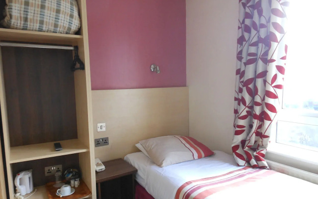 The Gatwick White House Hotel
