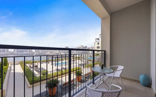 Boho Bayfront 1BR La Sirene Seaport View