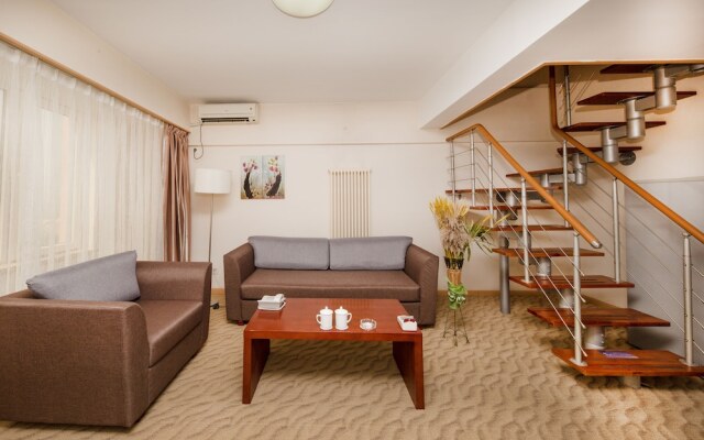 Dalian Precious Ginza Hotel