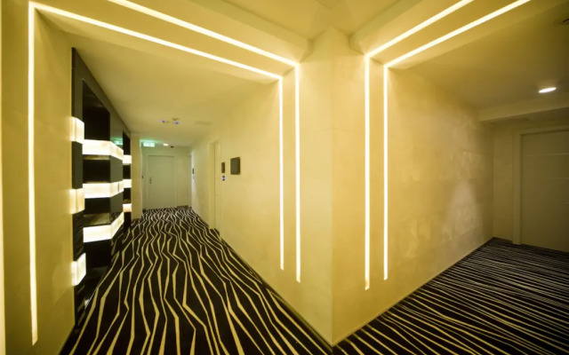 Hugo's Boutique Hotel - Adults Only