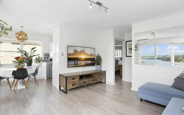 SurfSide Escape in Coogee