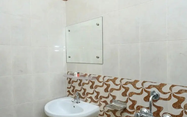 OYO 9548 Hotel Regent