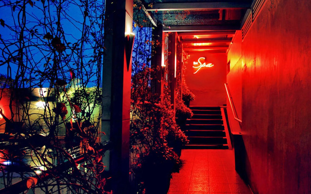 Sparks Life Jakarta, ARTOTEL Curated