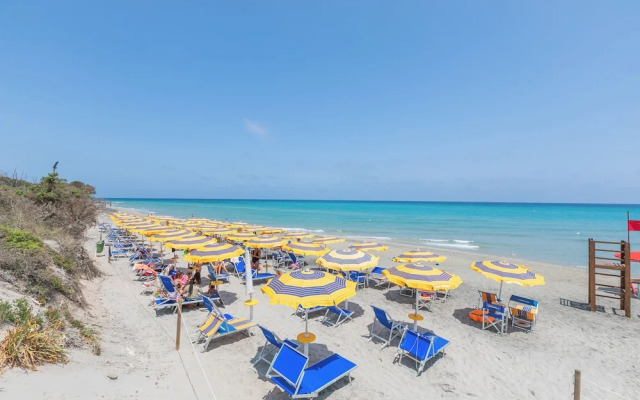 Villa 1 Sunset with Pool on Seashore