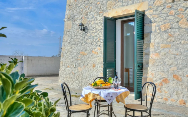 Villa Degli Dei With Garden and Pool