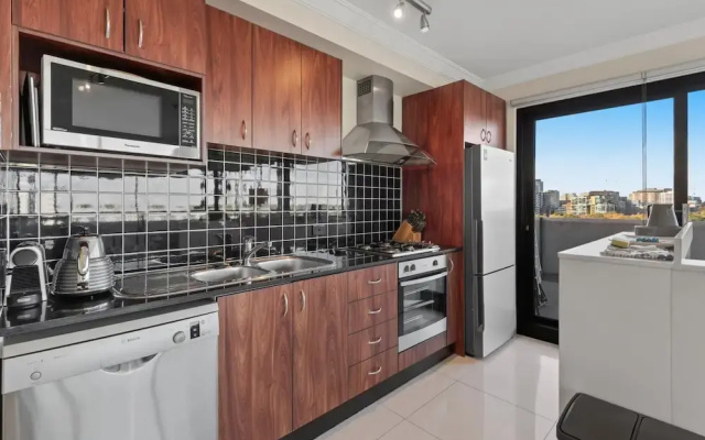 Split-level 2BR With City-view and Separate Study