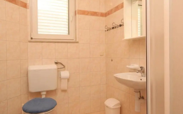 Apartments with a parking space Seget Vranjica, Trogir - 8507
