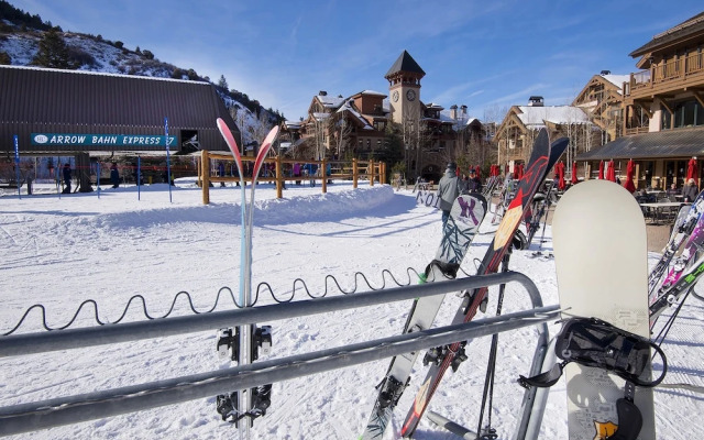 Aspenwood 102 2 Bedroom Condo by RedAwning