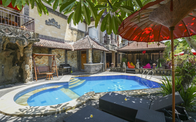 Griya Shanti Homestay by OYO Rooms