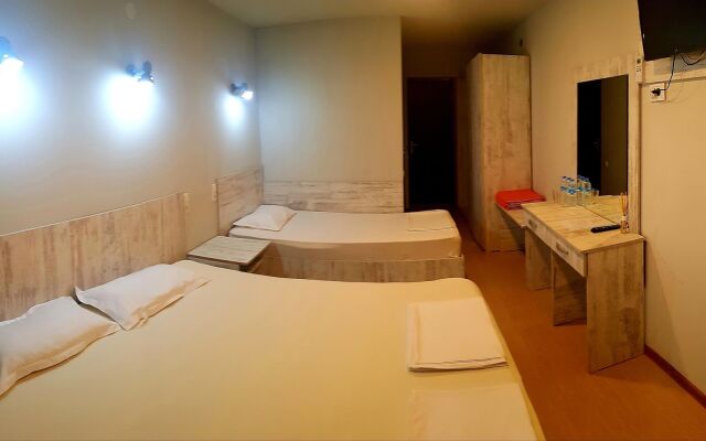 Voyage Hotel