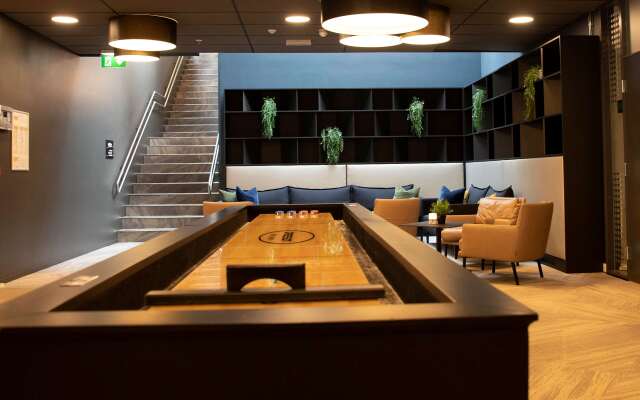 Park Inn by Radisson Oslo Airport Hotel West