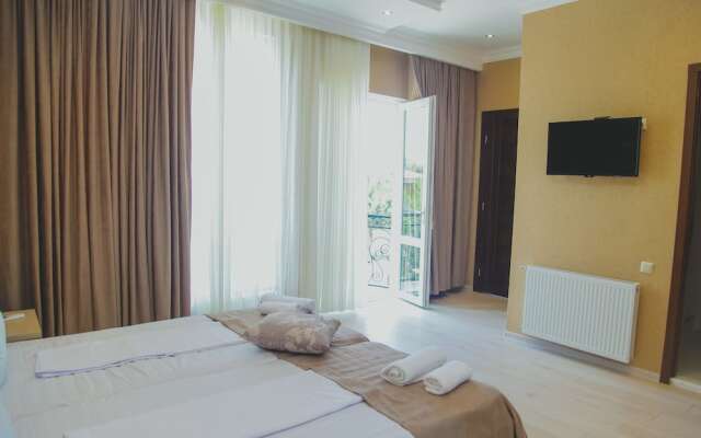 Hotel Lotus