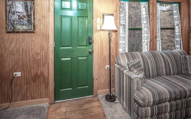 413apvillage29avncb - Bear Den