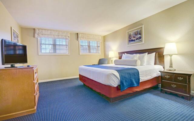 Club Wyndham Newport Onshore