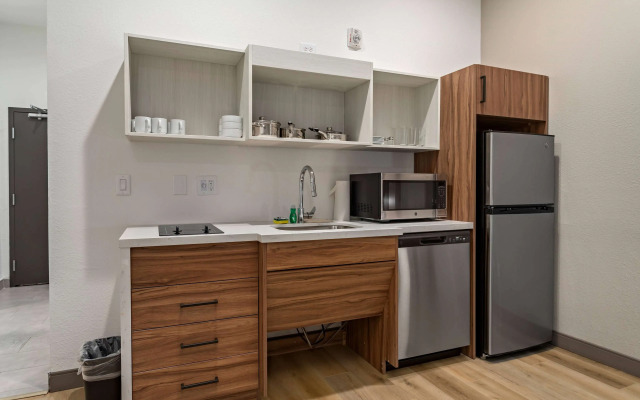 Hawthorn Extended Stay by Wyndham Port Arthur