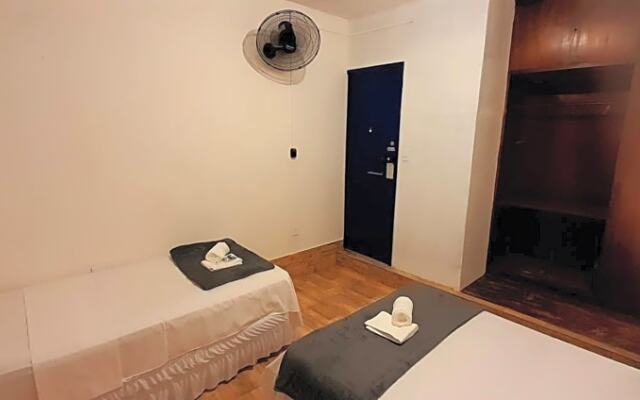 LÍAH Hostel & Suites
