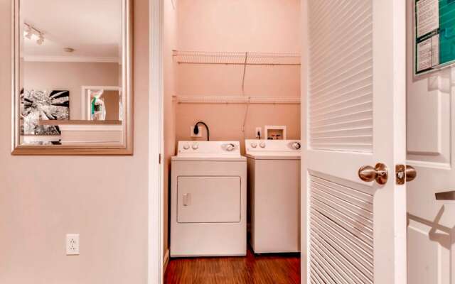 Bluebird Suites in Downtown Providence