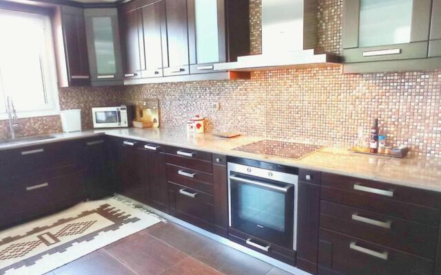 Villa IRENE Evia, 4 bdr, Pool, 500m to Beach