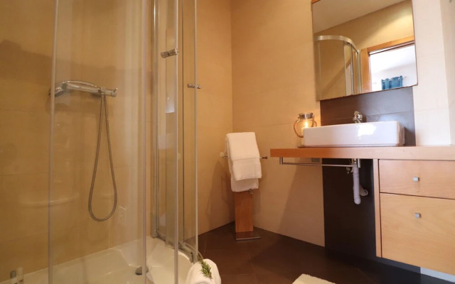 3-bed Townhouse With Pool in Albufeira Balaia