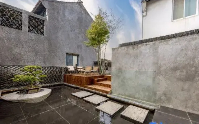 Yueyue Space Homestay (Zhouzhuang Ancient Town)
