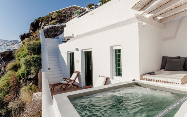 Spiliotica Hotel Santorini