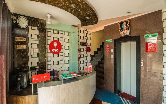 OYO 1919 Hotel Monarch Regency