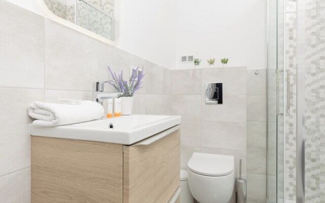 Business Apartment Warsaw by Renters