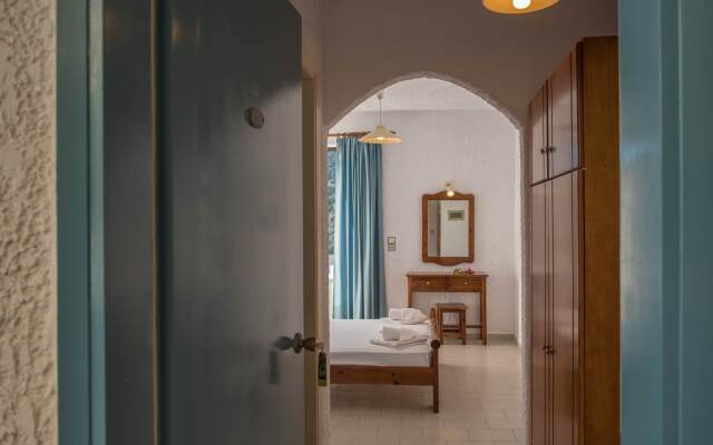 Fevro Hotel