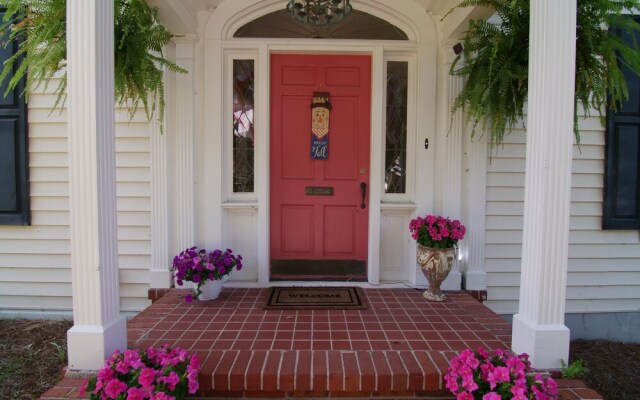 The Capitol Inn Tallahassee