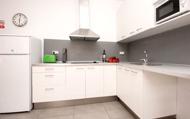 Rentbcn Gaudi Apartments