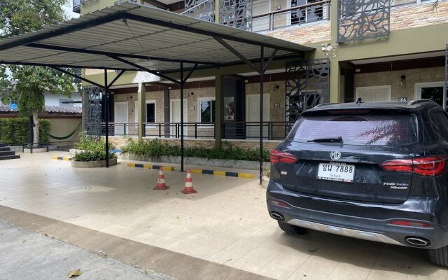 RoomQuest Chonburi Laem Chabang