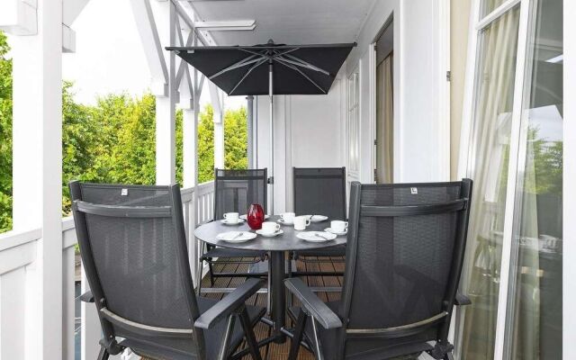 Apartment With Balcony in Ruegen