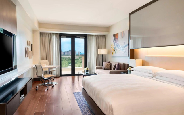 Manila Marriott Hotel at Newport World Resorts