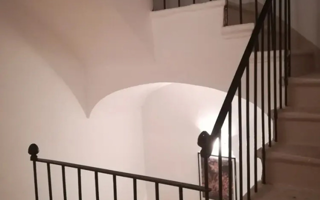 Dimora Del Falconiere B&B