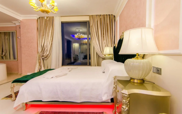 Phoenicia Royal